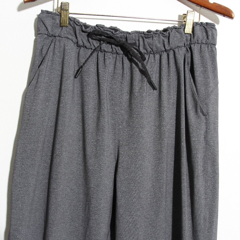 Lululemon Keep Moving 7/8 Pant Heathered Black / Black Gray Full-On Luxtreme 10 - Picture 3 of 16